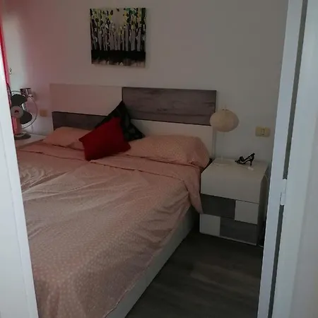 Fantastic 1-bedroom With Sea View Playa de las Américas